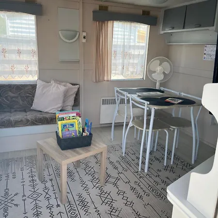 Le Familly Team 营地 Ardres