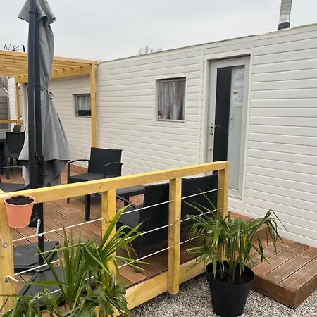 Le Familly Team 营地 *